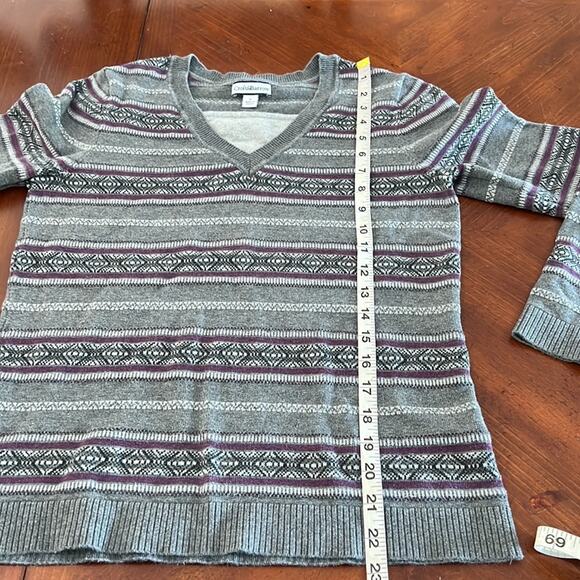 Croft & Barrow Gray Layered Look Striped Sweater Woman Size Small Pullover - Picture 7 of 9